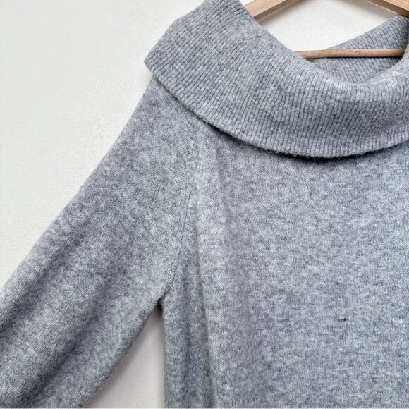 H&M Gray Sweater Dress - Picture 4 of 11